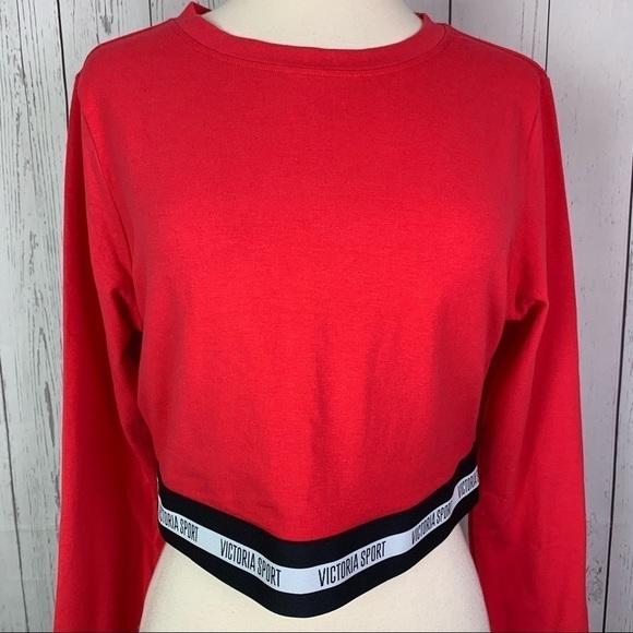 Victoria Sport | red crop top - Picture 4 of 11